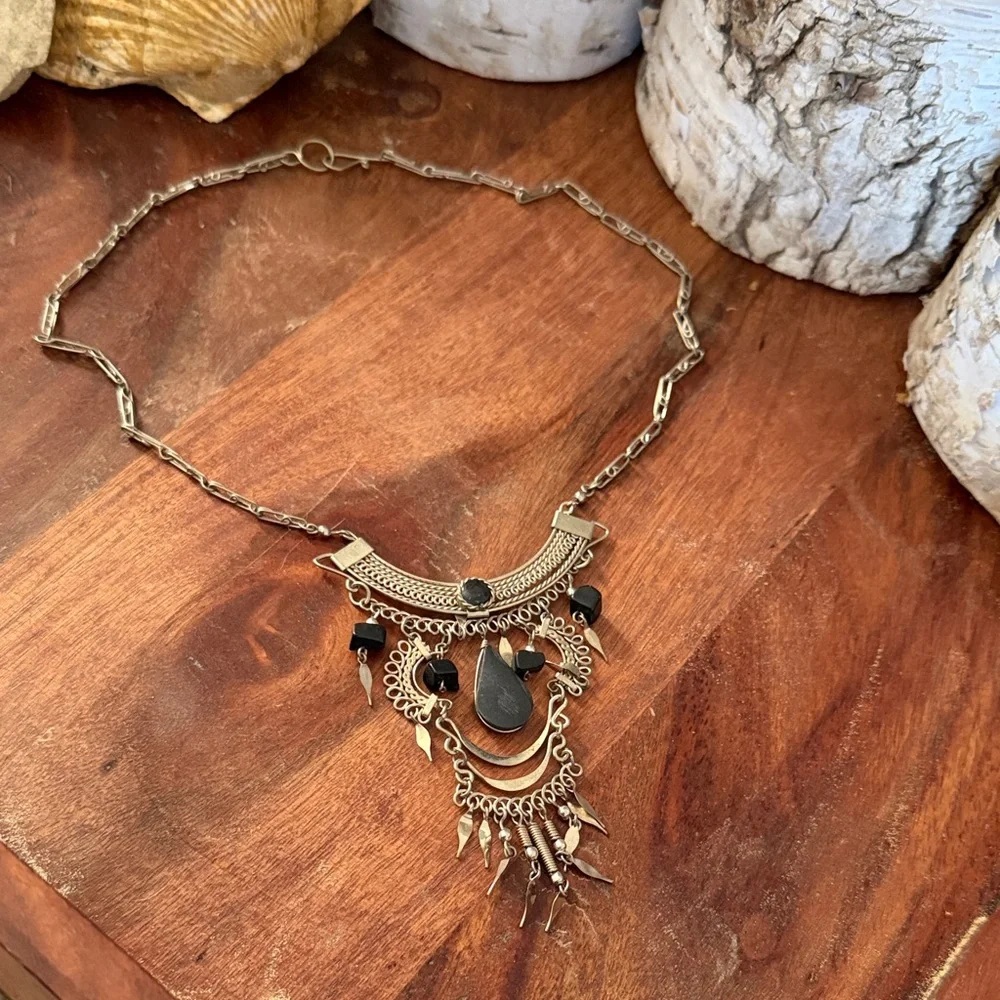 Vintage Peruvian Fringe Necklace Black Stone Boho Wire Work Statement - Picture 2 of 4